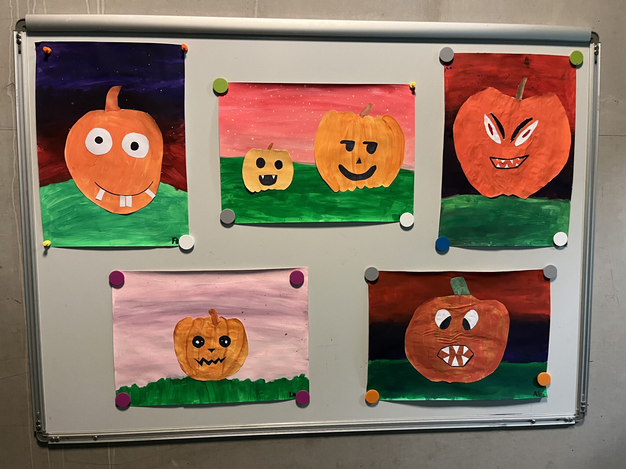 Happy Halloween - Reinhardswald-Grundschule - moderne Grundschule in